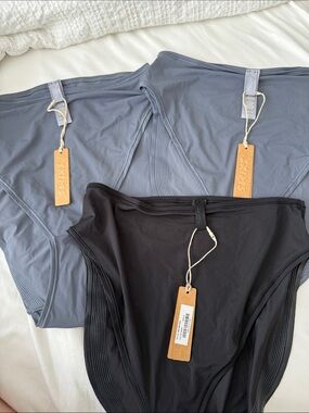 Skims Seamless High-Waist Umdwrware